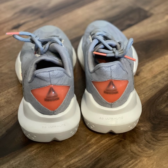 Reebox - Picture 3 of 3